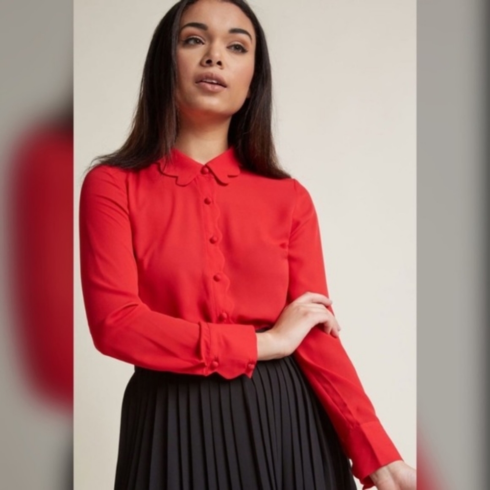 Modcloth Size 3X Scalloped Button Up Shirt